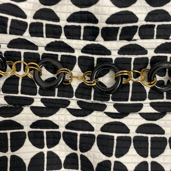 London Times Sleeveless Black/White Dress Crew Neck with Pockets Faux Belt Sz 10 - Picture 12 of 14